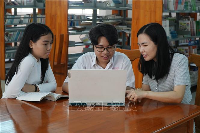 Nhóm học sinh Đồng Nai thiết kế thiết bị giúp xác định chính xác huyệt đạo- Ảnh 4.