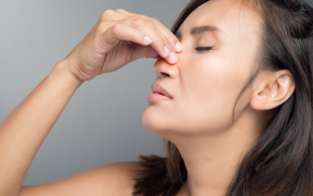 Nghẹt mũi, khó thở là biểu hiện của bệnh gì?- Ảnh 2.