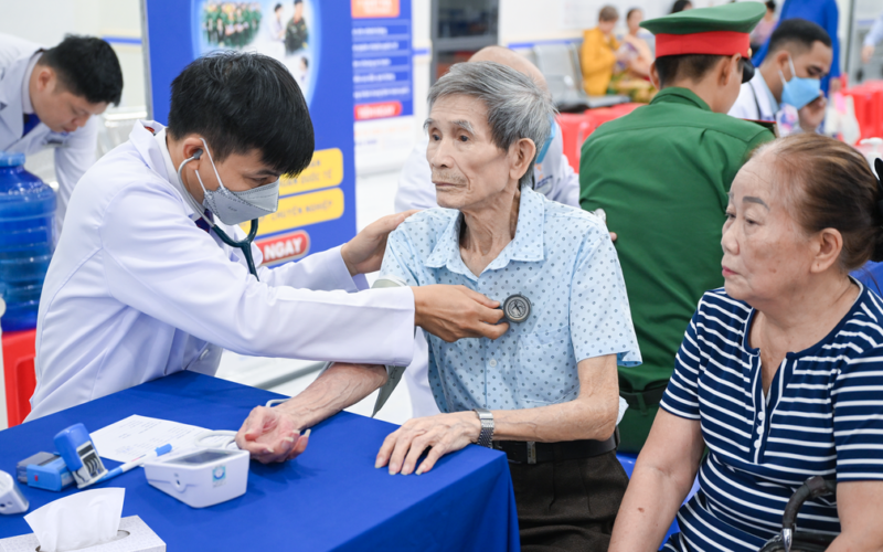 VNVC đồng hành cùng TPHCM tài trợ vắc xin và kho lạnh chuẩn quốc tế cho Côn Đảo trị giá hơn 10 tỷ đồng
