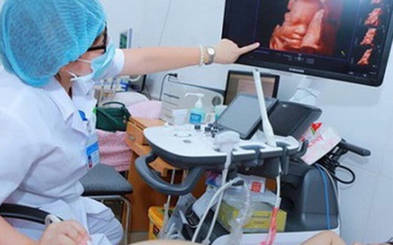 Từ 1/1/2027, phụ nữ mang thai, trẻ sơ sinh được hỗ trợ tối đa 900.000 đồng sàng lọc 9 bệnh
