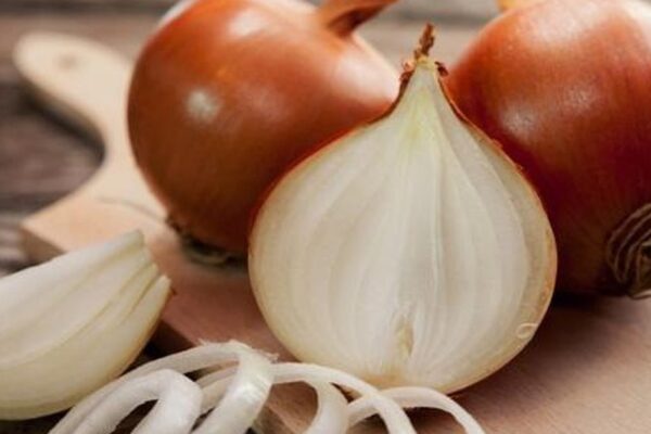 7 lợi ích sức khỏe khi thường xuyên ăn hành tây