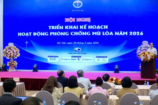 Chiến dịch tầm soát bệnh mắt miễn phí cho hàng vạn người dân Hà Nội