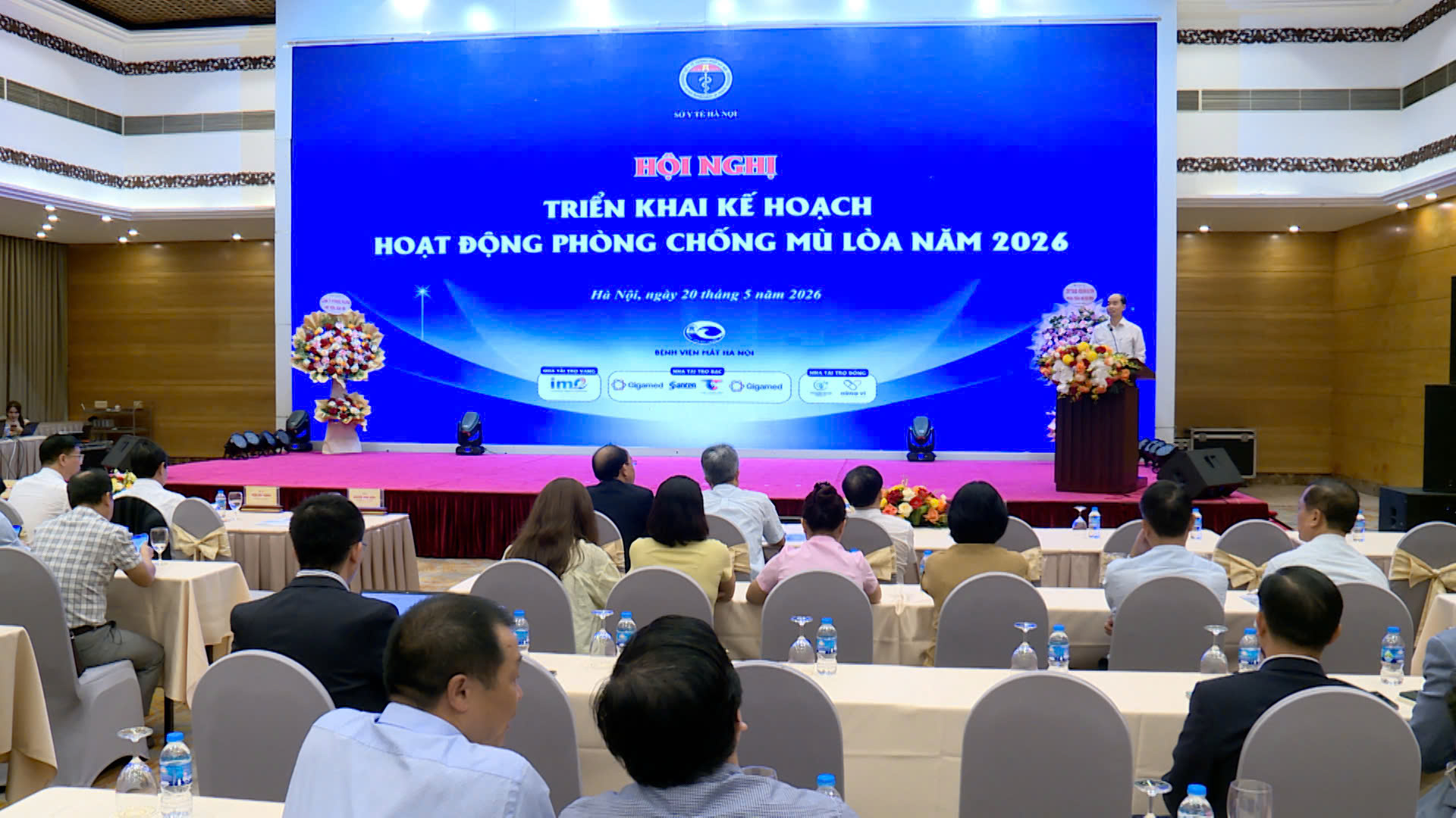 toan-anh-hoi-nghi-1779264082637802954813 Chiến dịch tầm soát bệnh mắt miễn phí cho hàng vạn người dân Hà Nội- Ảnh 2.