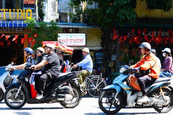 Việt Nam đối mặt El Nino mạnh: Nắng nóng gay gắt, thiếu mưa và nguy cơ bão dị thường