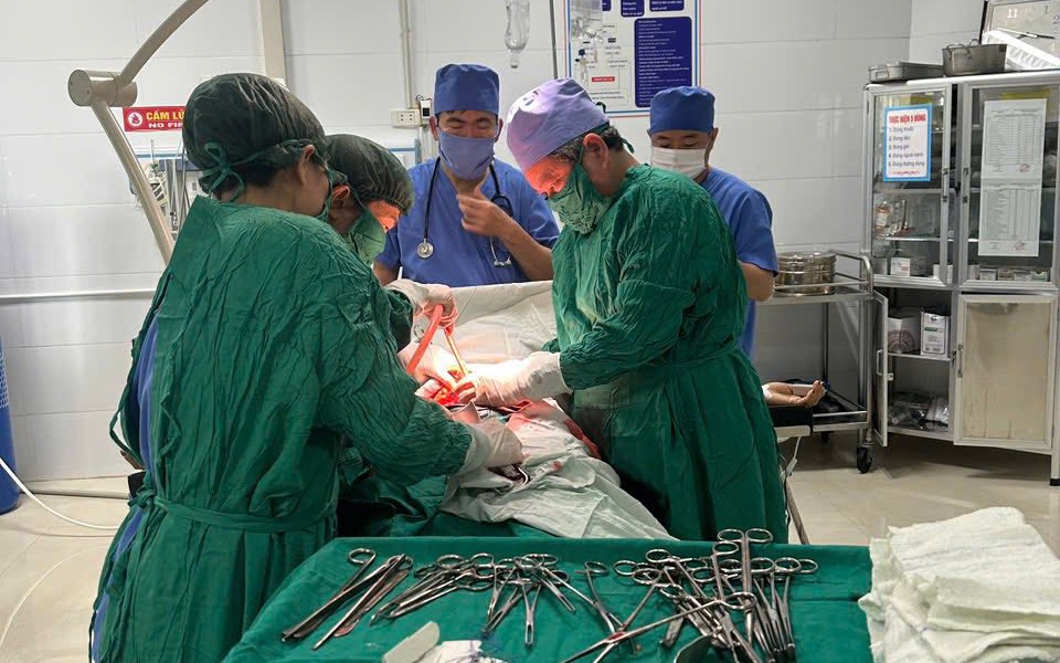 Bảo toàn thai IVF sau ca mổ thai ngoài tử cung hiếm gặp- Ảnh 3.