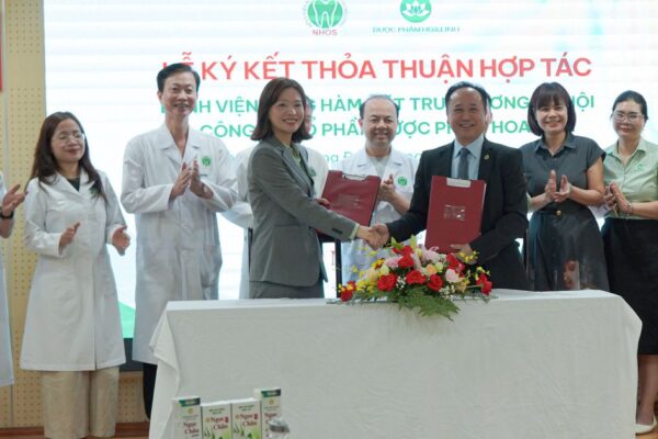 Ngọc Châu ký kết thỏa thuận hợp tác cùng Bệnh Viện Răng Hàm Mặt Trung Ương Hà Nội