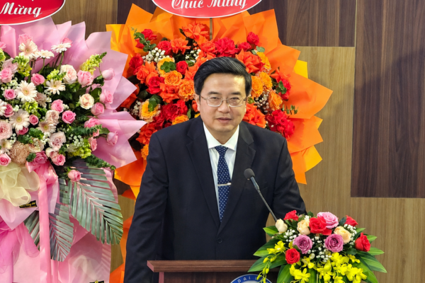 Giao quyền Giám đốc Đại học Huế cho GS.TS Nguyễn Vũ Quốc Huy