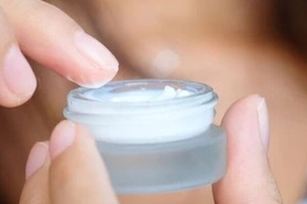 Chi tiết 45 mỹ phẩm bị Bộ Y tế đình chỉ lưu hành, thu hồi và tiêu huỷ do vi phạm