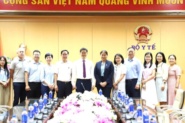Thứ trưởng Thường trực Vũ Mạnh Hà tiếp Giám đốc UNAIDS phụ trách Việt Nam, Lào, Campuchia và Malaysia