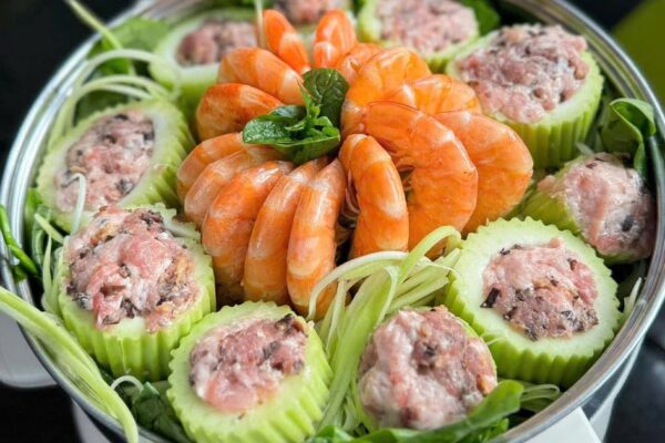 Lẩu tôm bầu: Món ngon thanh mát, bổ dưỡng cho cả gia đình