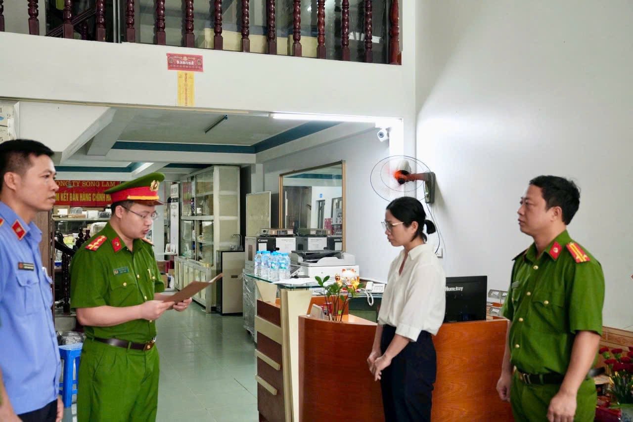 phu-tho-17811527891462078701953 Lần đầu khởi tố hình sự vụ cài Windows, Office không bản quyền tại Việt Nam - Ảnh 1.