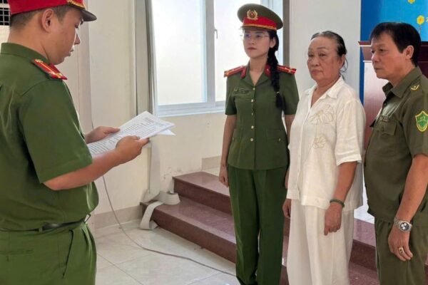 Bắt Nguyễn Thị Như Mai mạo danh chủ đất, lừa ngân hàng giải ngân 1 tỷ đồng