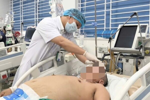 Sau trận nhậu, người đàn ông gần 100 kg xuất huyết não suýt mất mạng